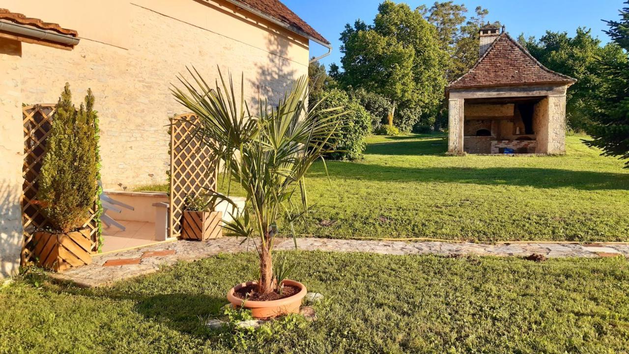 Gites Le Clos De Lamie Avec 2 Piscines Privees Fossemagne Kültér fotó