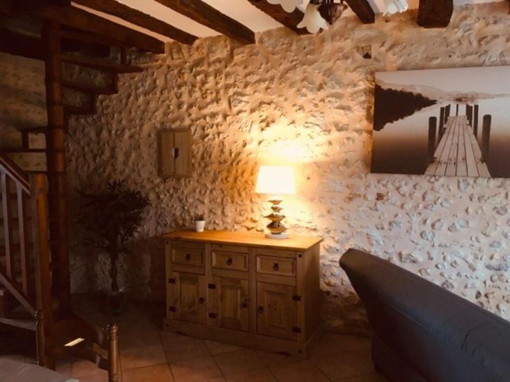 Gites Le Clos De Lamie Avec 2 Piscines Privees Fossemagne Kültér fotó
